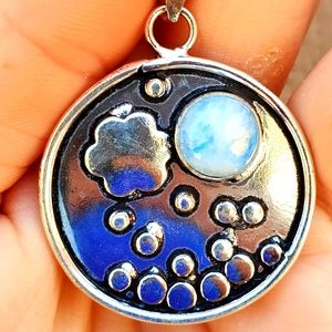 New Rainbow Moonstone 925 Silver Pendant.